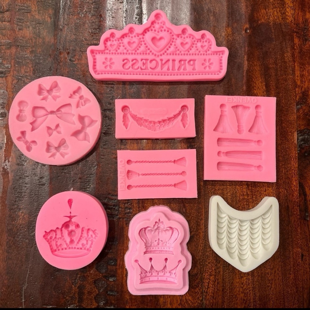 Royal Princess Silicone Lot 8 Molds 17 Designs